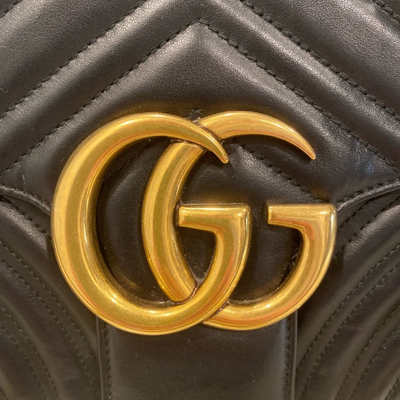 ✨Authentic Gucci GG Marmont Medium Shoulder Bag✨ - Picture 3 of 16